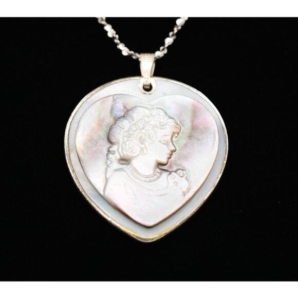 Vintage Cameo MOP Pendant Necklace Italy Sterling Silver 925 Chain Signed Bin4A